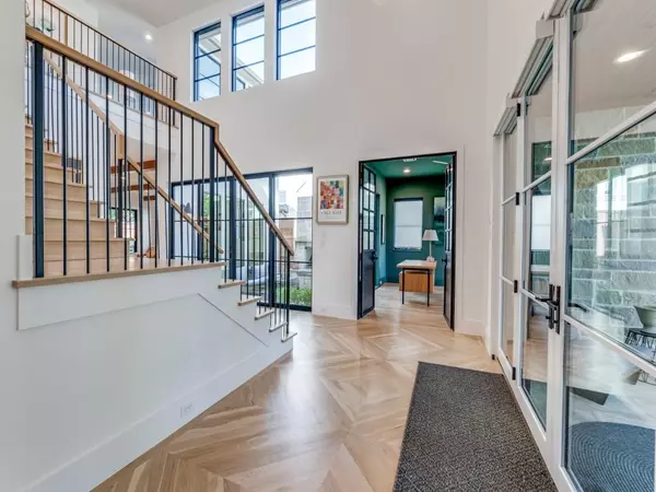 Dallas, TX 75214,6443 Ellsworth Avenue