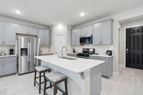 1702 Gallant Fox Drive, Rockwall, TX 75032