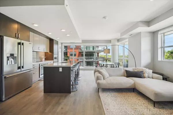 Mississauga, ON L5J 0B1,1575 Lakeshore RD W #348