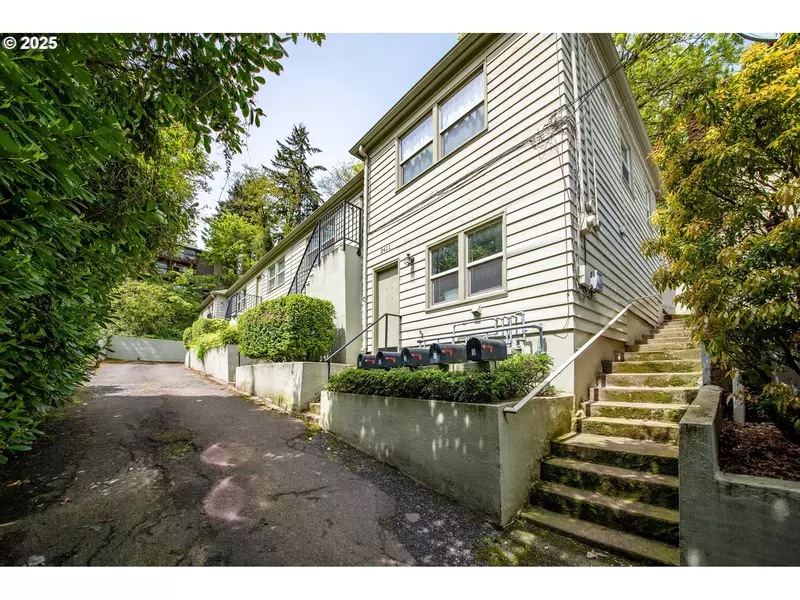 3411 SW US VETERANS HOSPITAL RD SW, Portland, OR 97239