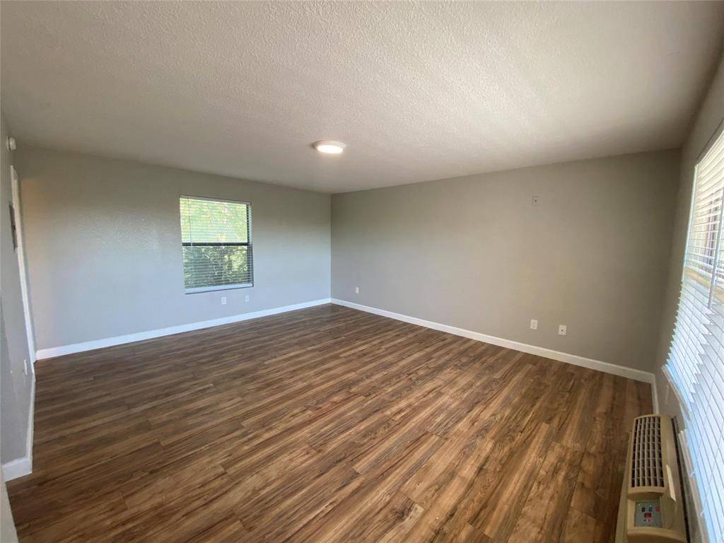 Denton, TX 76201,701 W Sycamore Street #209