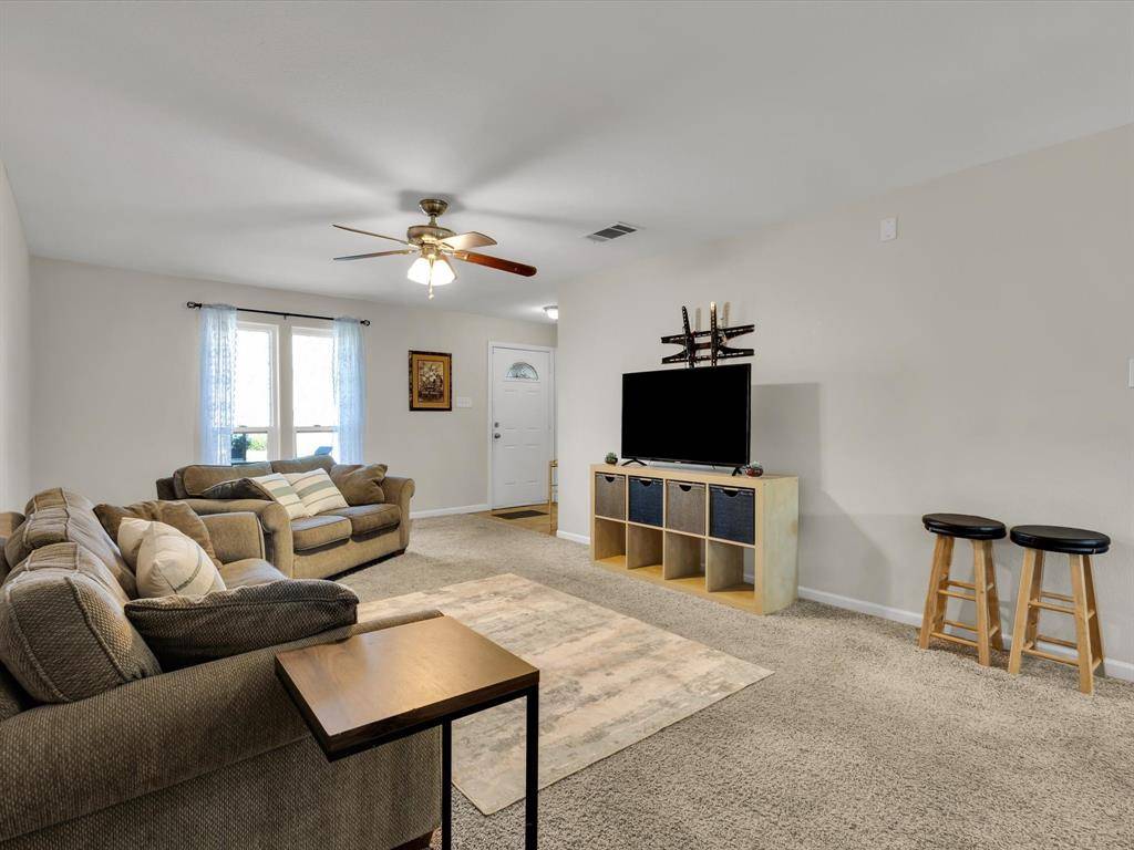 White Settlement, TX 76108,624 Hallvale Drive