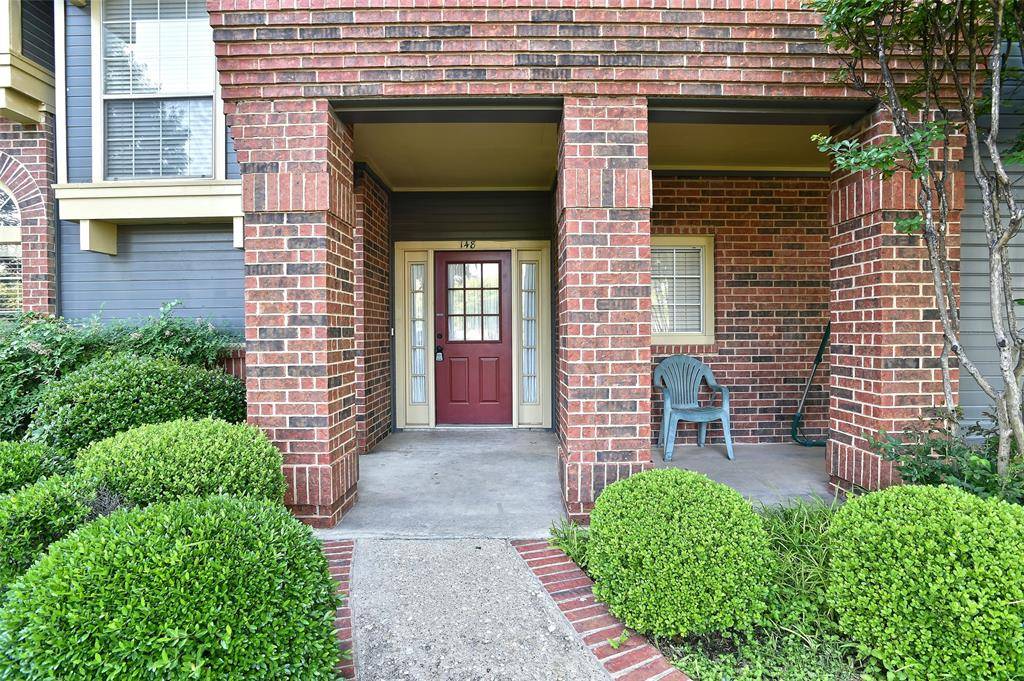 Denton, TX 76207,148 Cobblestone Row