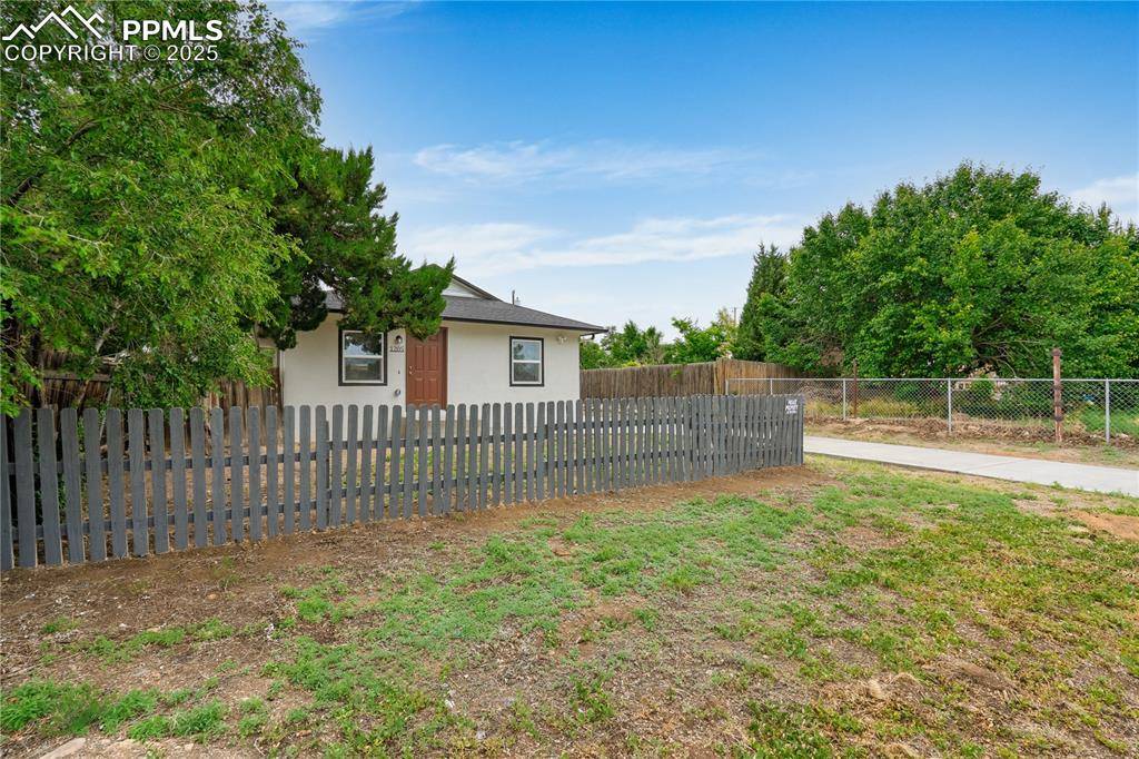 Pueblo, CO 81001,1205 Catalpa ST