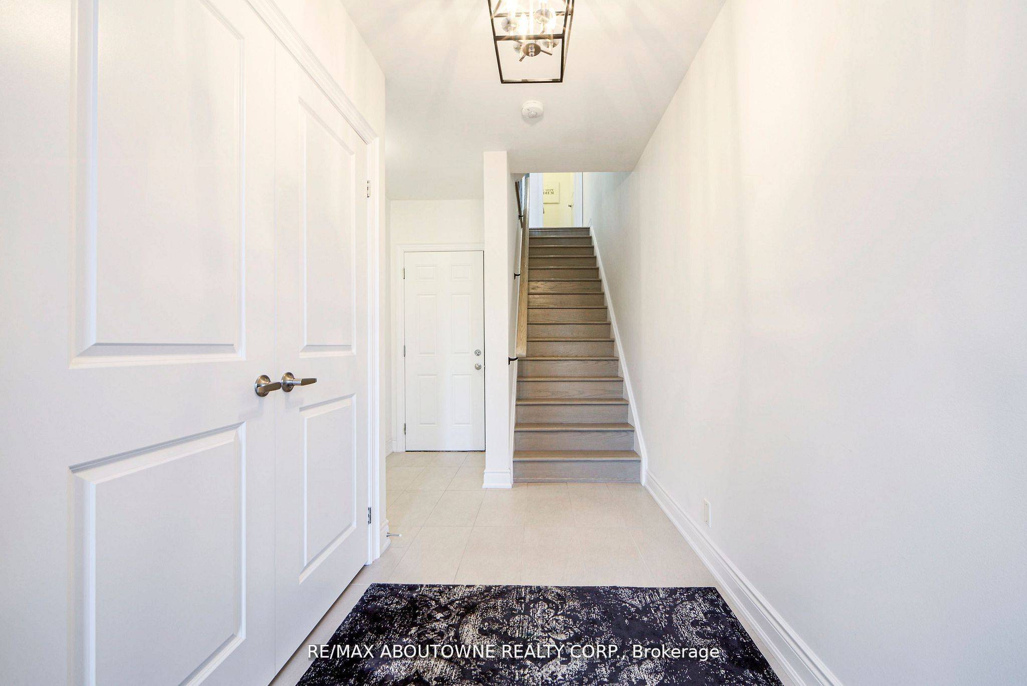 Oakville, ON L6H 7H2,2189 Lillykin ST