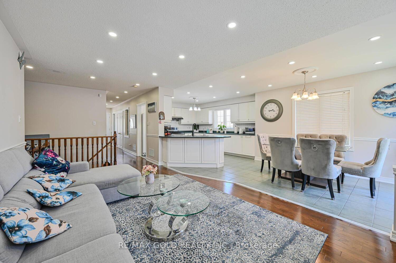 Brampton, ON L6R 2K3,156 Barleyfield RD