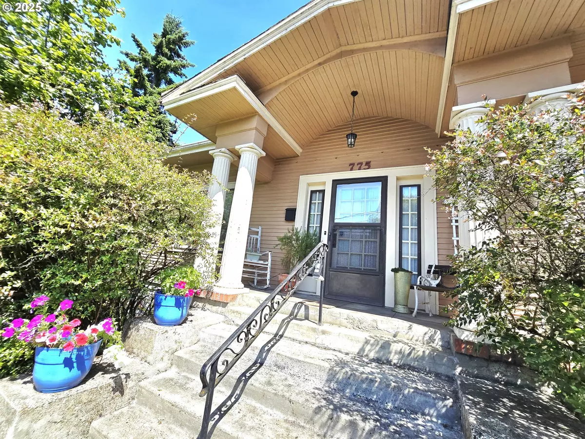 Roseburg, OR 97470,775 SE CHADWICK ST