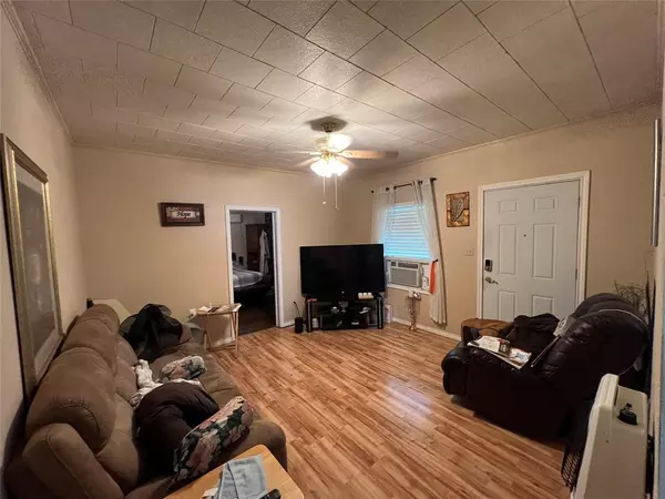 Sherman, TX 75090,603 E Thomas Street