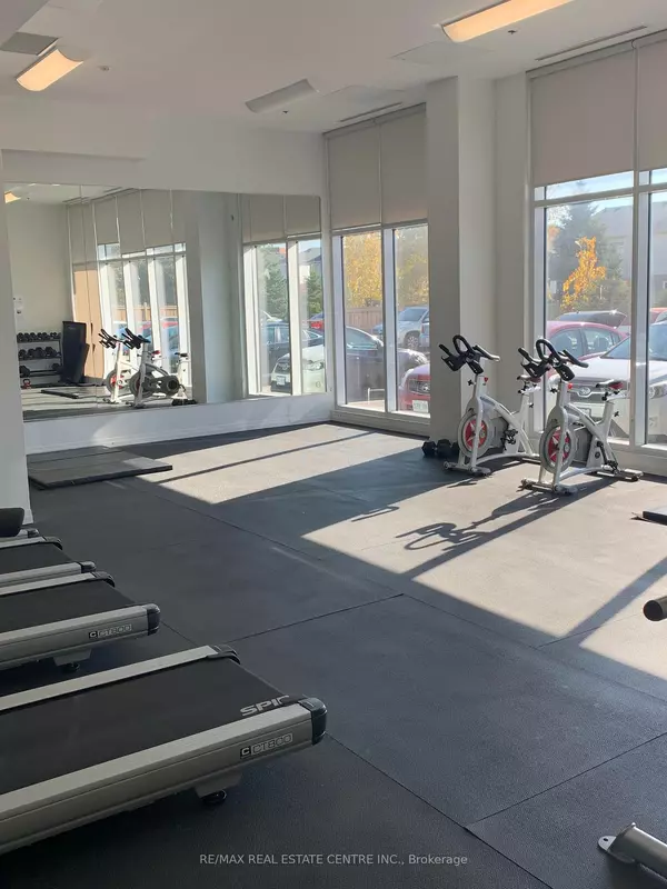 Oshawa, ON L1G 4Y3,1900 Simcoe ST N #541
