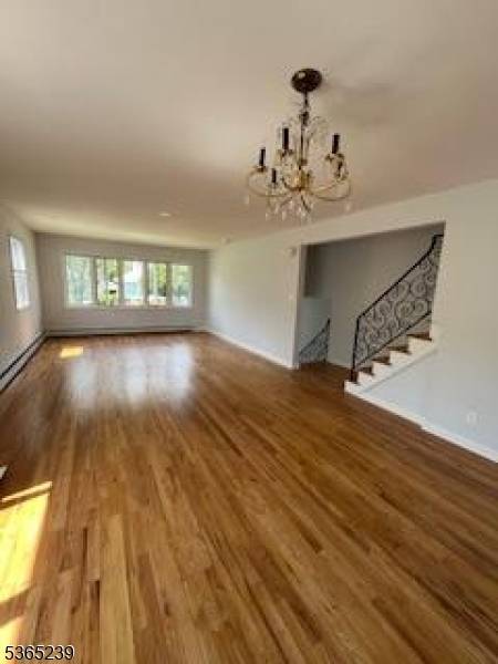 Montclair Twp., NJ 07042,19 Enfield Ave