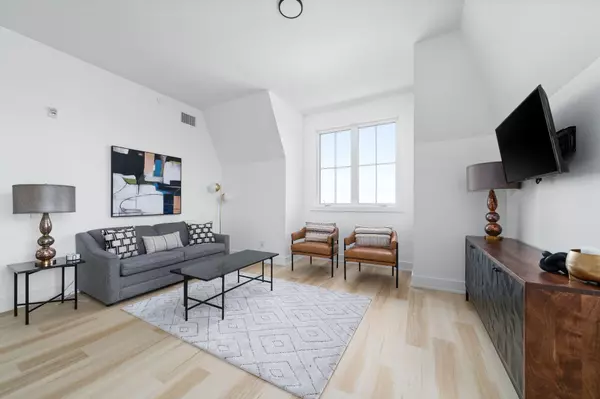 Cobourg, ON K9A 0L2,941 Charles Wilson Pkwy #301