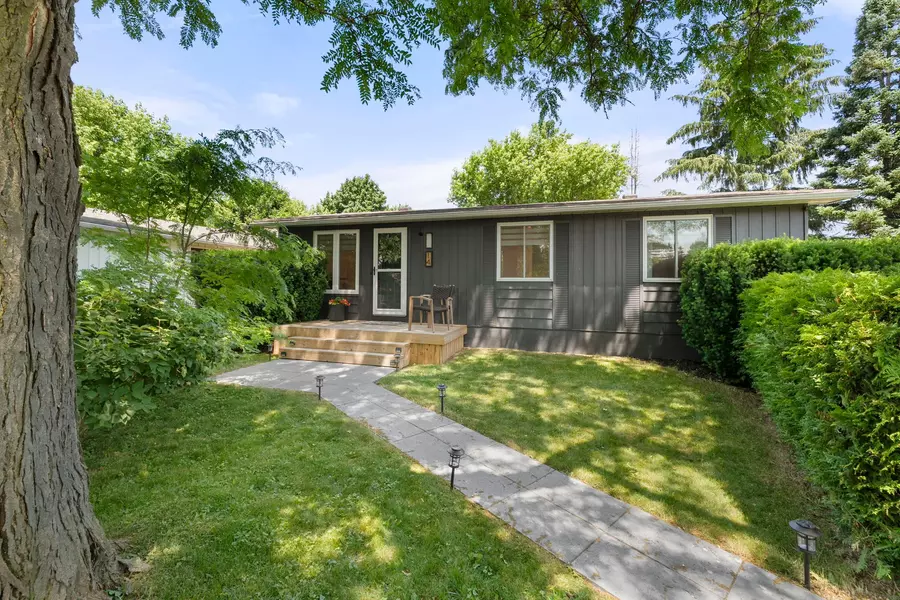 14 Greenaway ST, New Tecumseth, ON L0G 1W0