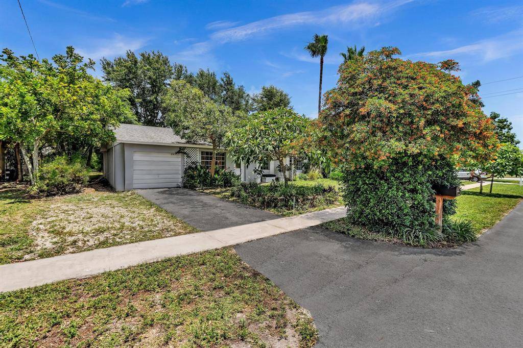 Lauderhill, FL 33351,[StreetName,UnitNumber,StreetNumber,StreetDirPrefix]
