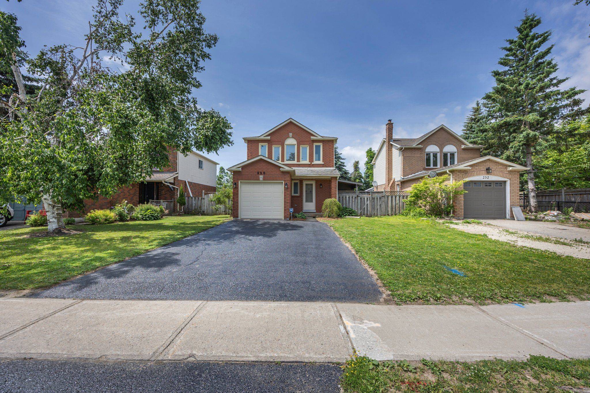 Barrie, ON L4N 7H6,230 Kozlov ST