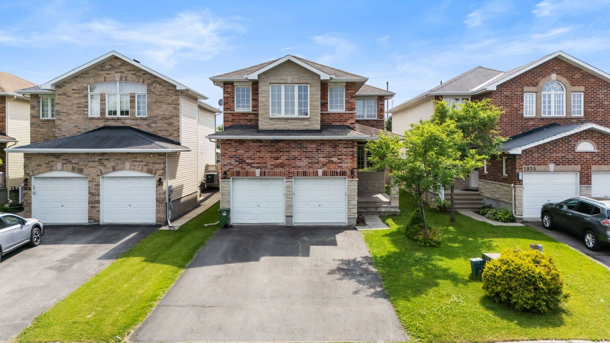 Orleans - Cumberland And Area, ON K4A 4P8,1933 SCHROEDER CRES