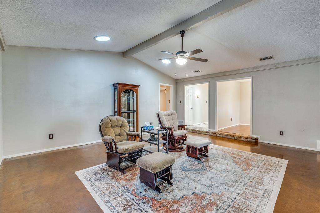 Fort Worth, TX 76133,6400 Kingswood Drive