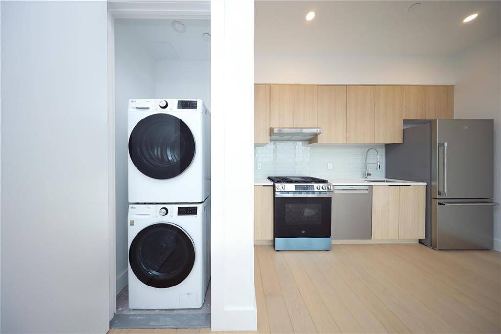 Brooklyn, NY 11220,816 58th ST #8A