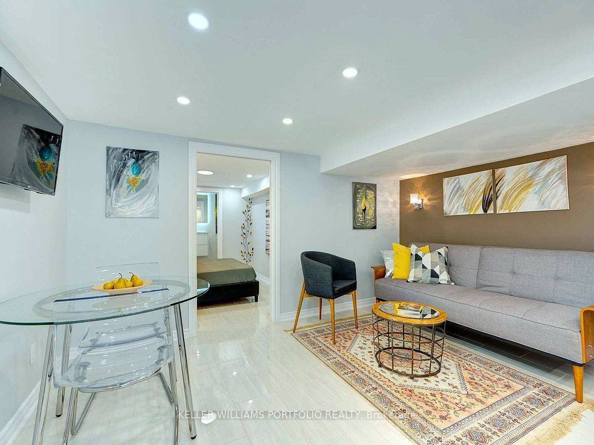 431 Kingston RD #Lower, Toronto E02, ON M4L 1V2