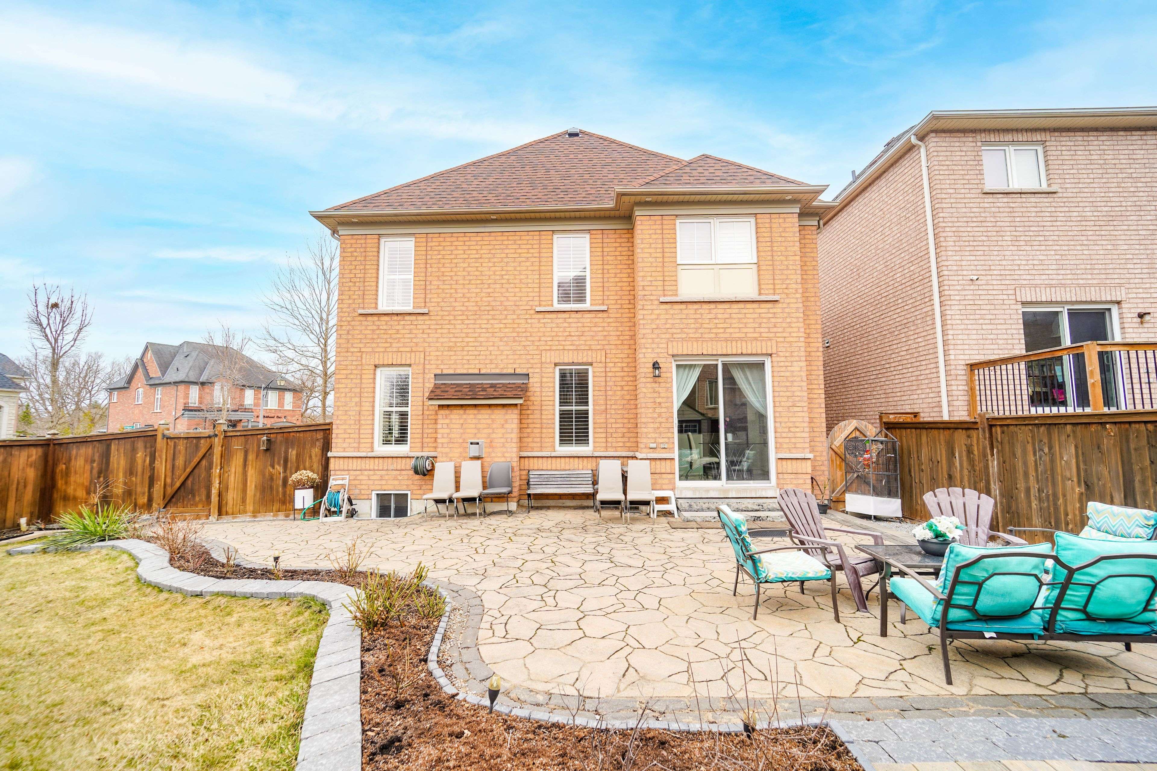 Ajax, ON L1Z 0E3,5 Whitbread CRES