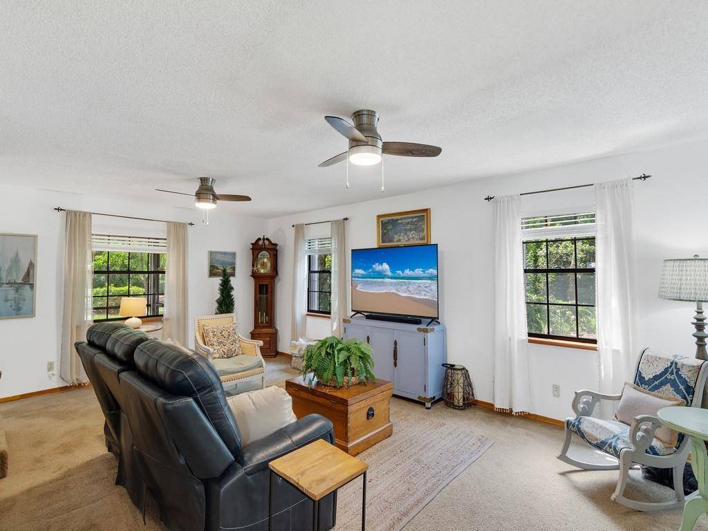 Vero Beach, FL 32968,[StreetName,UnitNumber,StreetNumber,StreetDirPrefix]