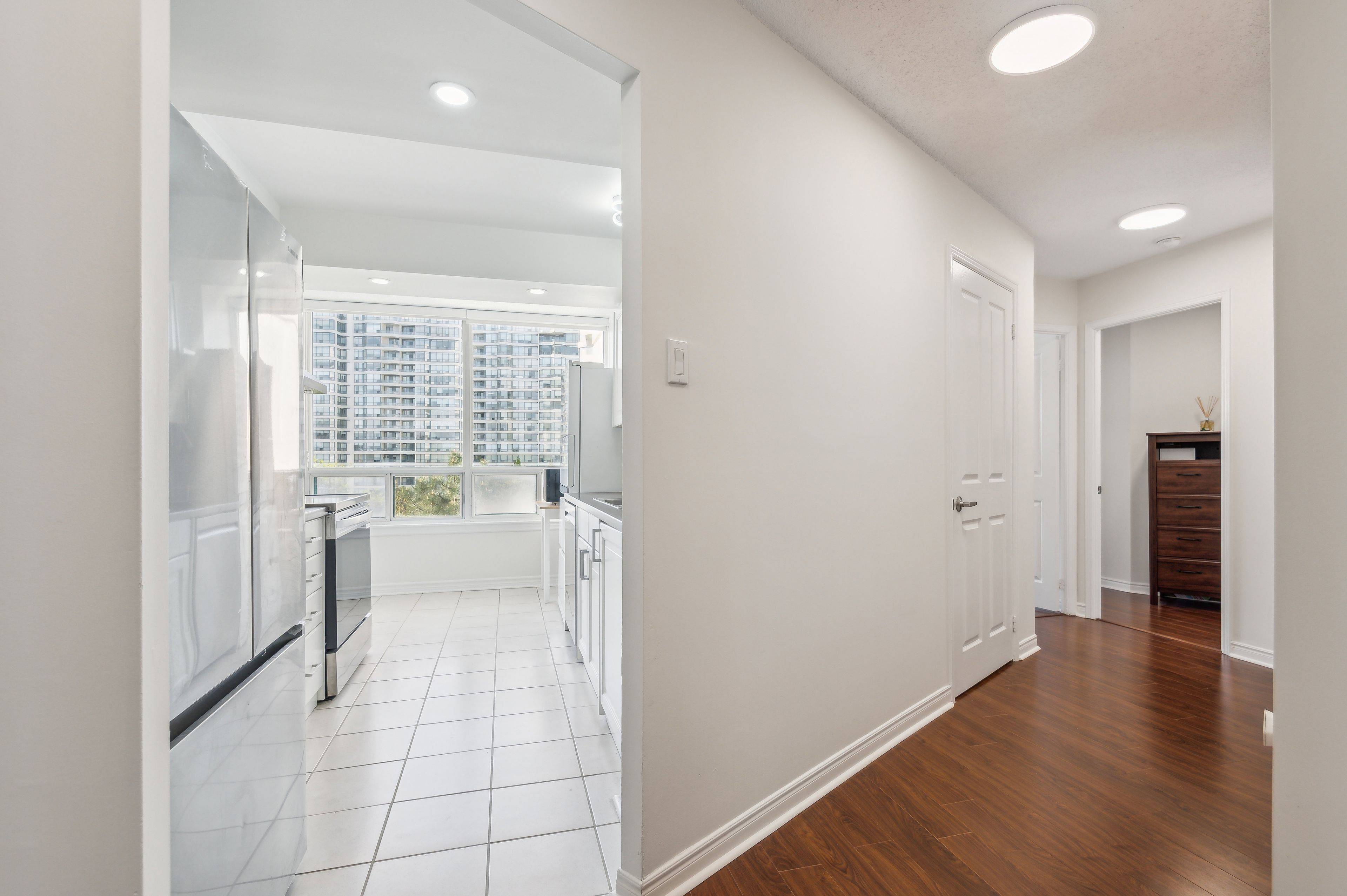 Vaughan, ON L4J 7X1,7250 Yonge ST #401