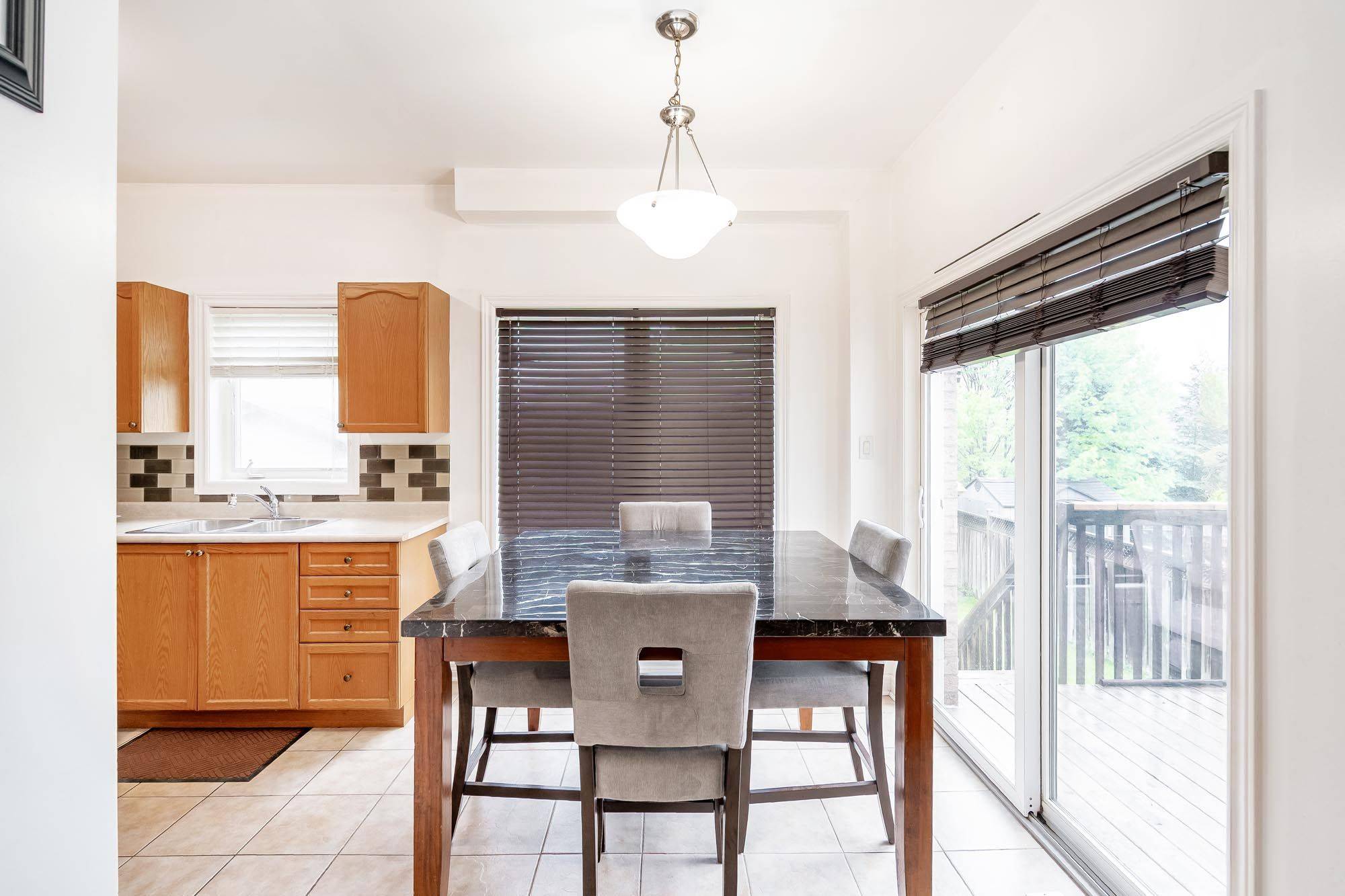 Innisfil, ON L9S 0E5,1244 Mary-Lou ST
