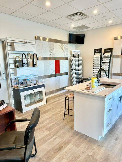 Cambridge, ON N1T 2J4,465 Pinebush RD S #4