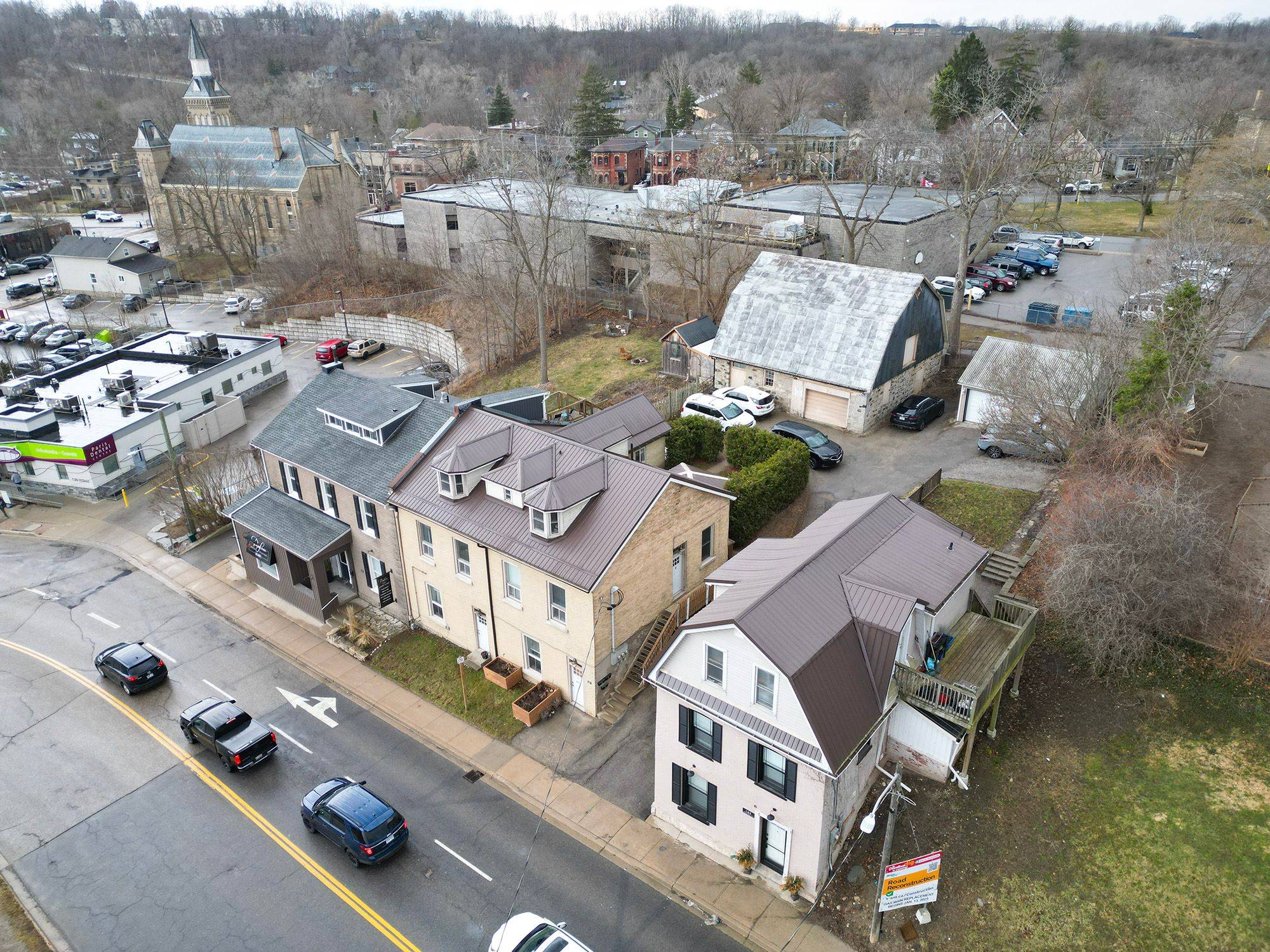 Brant, ON N3L 2M5,142 Grand River ST N