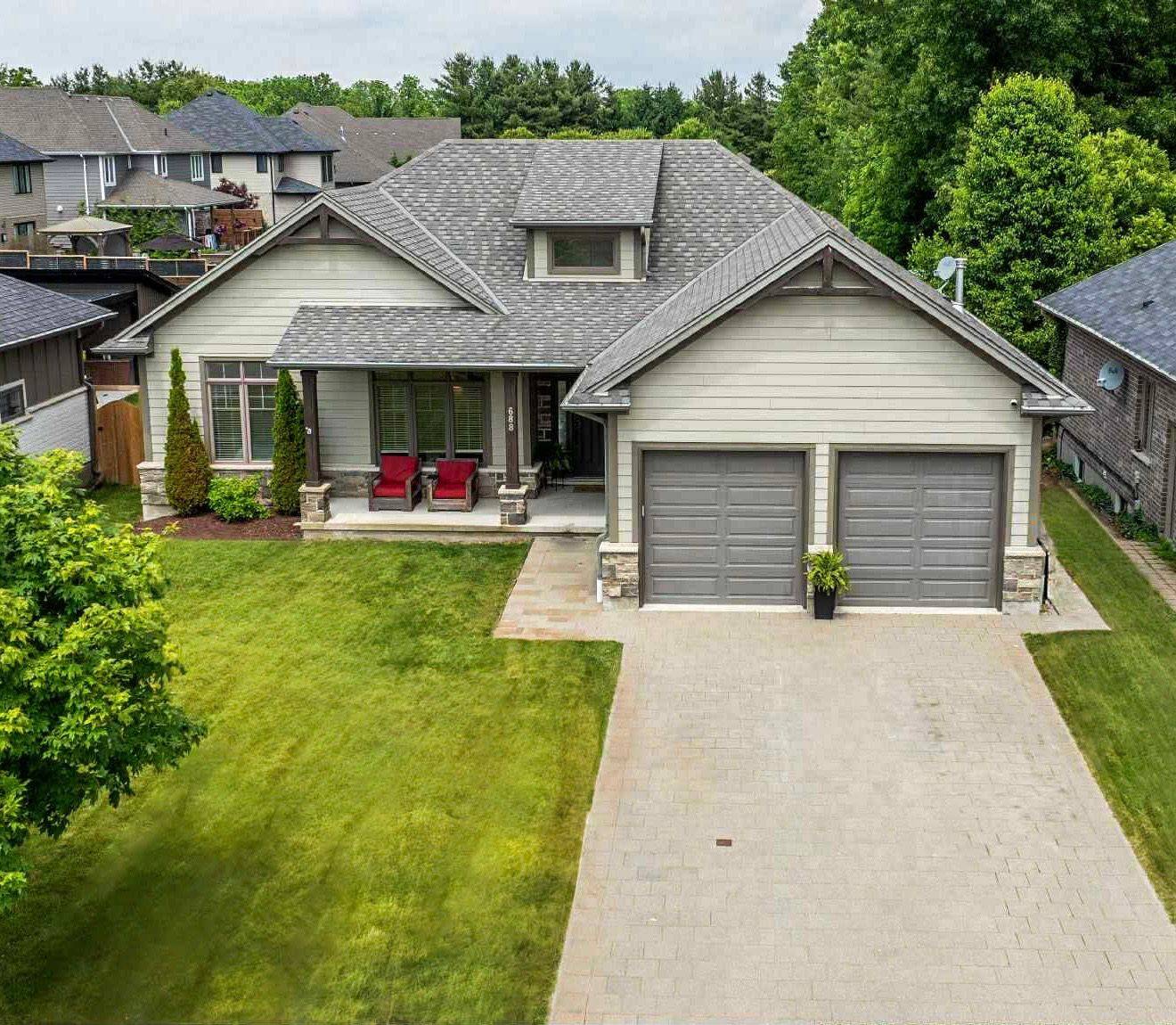 Strathroy Caradoc, ON N0L 1W0,688 Woods Edge RD