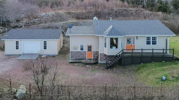 9 Molliers Road, Grand Bank, NL A0E 1W0