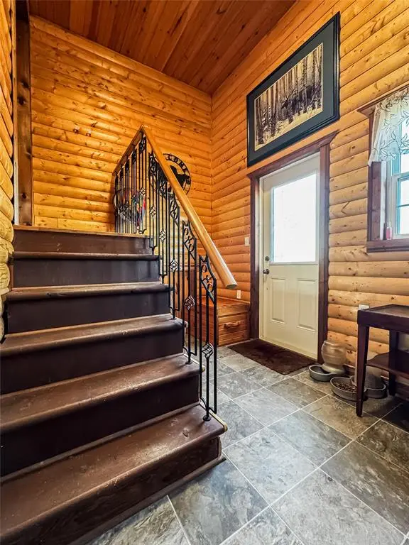 Grand Bank, NL A0E 1W0,9 Molliers Road