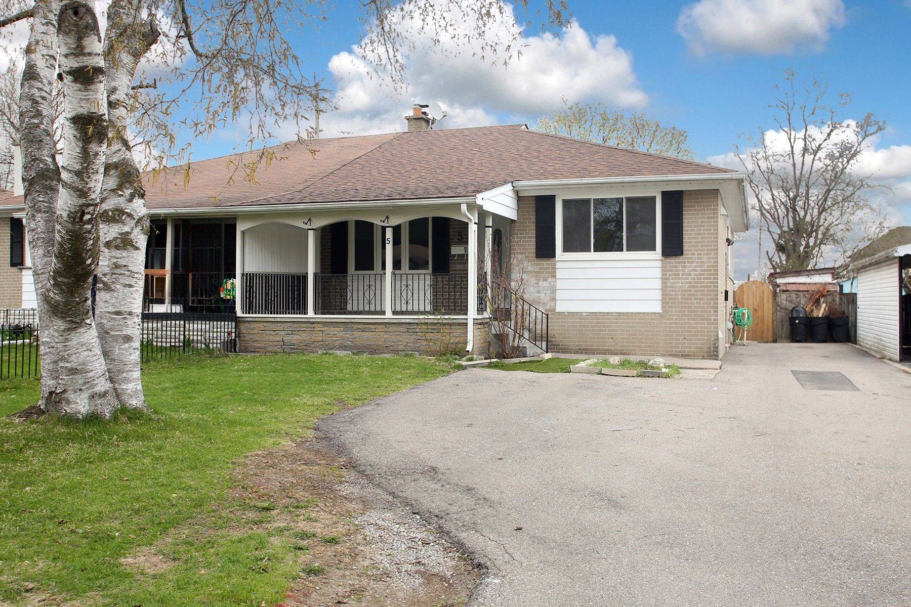 Ajax, ON L1S 2S3,5 Tulloch DR