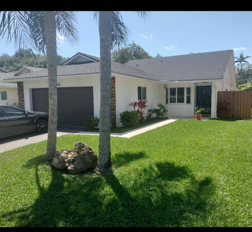 [StreetName, UnitNumber, StreetNumber, StreetDirPrefix], Davie, FL 33328