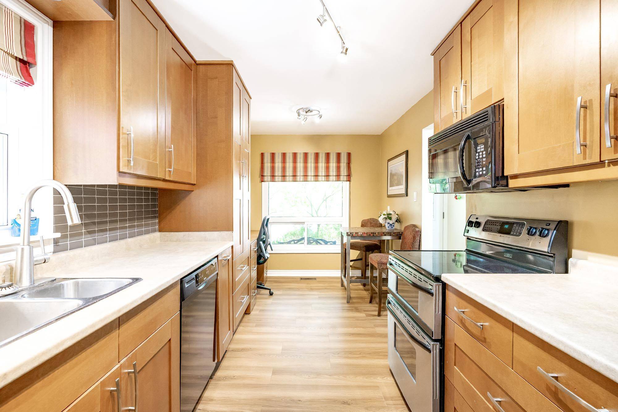 Barrie, ON L4N 1V6,173 Toronto ST