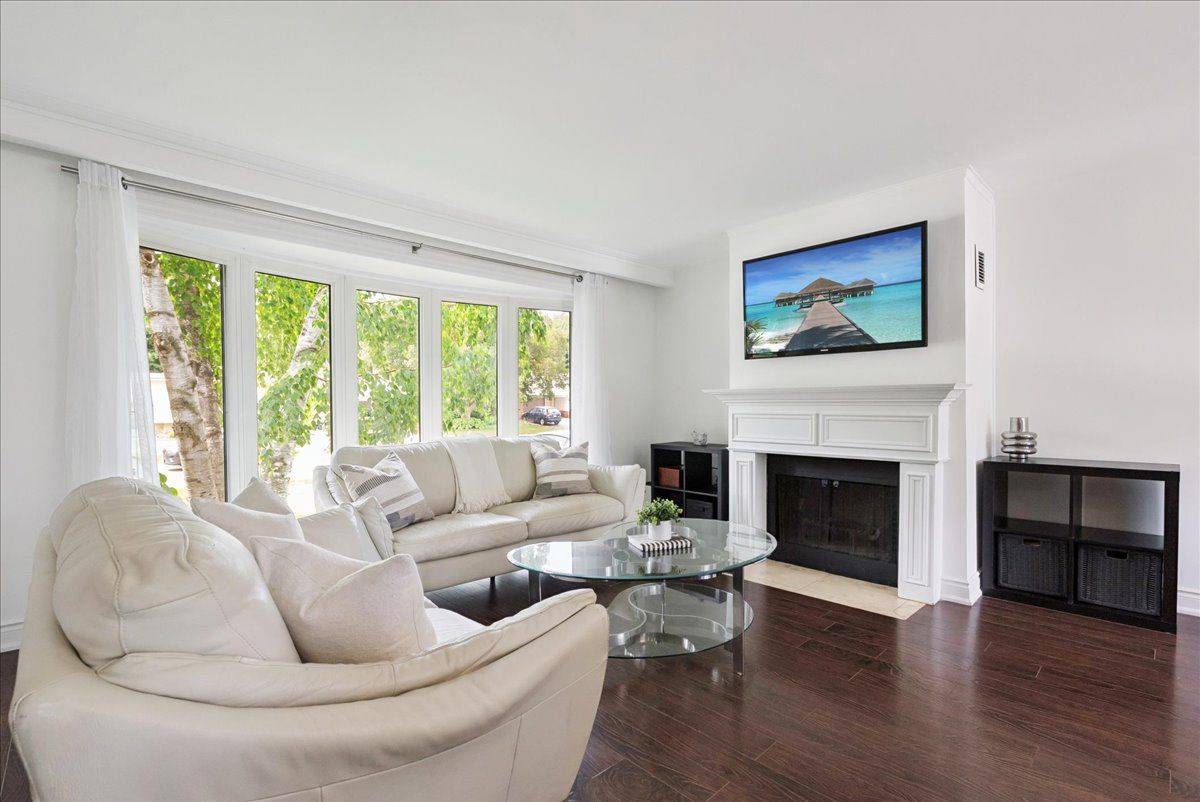 Burlington, ON L7L 1Z8,4060 Flemish DR
