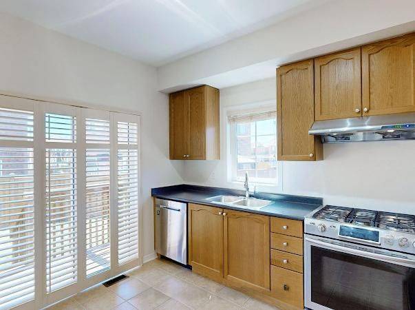 Brampton, ON L6X 0S6,59 Commodore DR