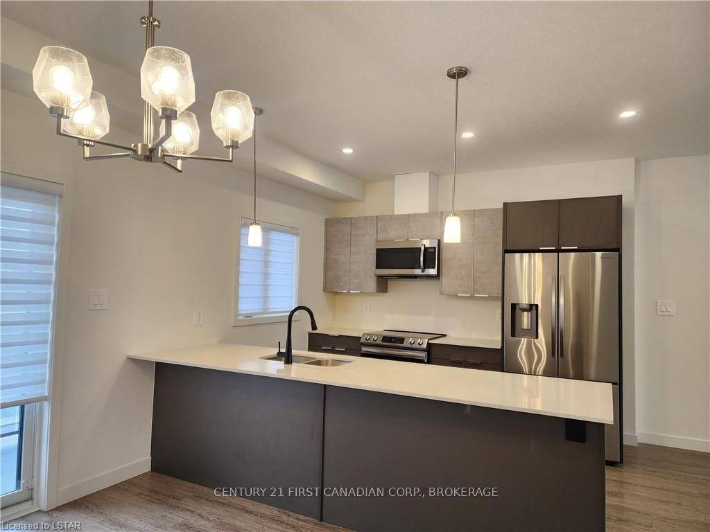 London North, ON N6G 0Y2,1781 Henrica AVE #44