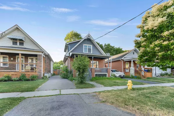 Oshawa, ON L1G 2M8,34 Westmoreland AVE