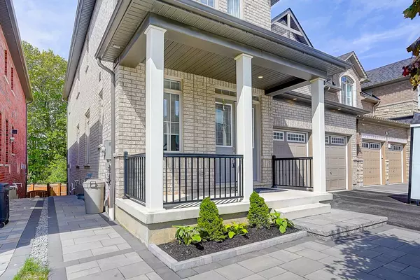Whitby, ON L1P 0J4,111 Auckland DR