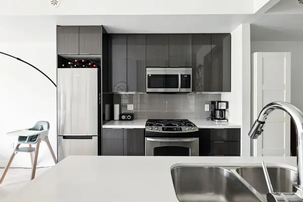 Toronto E01, ON M4M 0A8,140 Broadview AVE #60