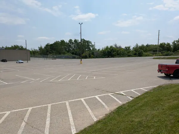 Barrie, ON L4N 8X9,279 Bayview DR #H-1