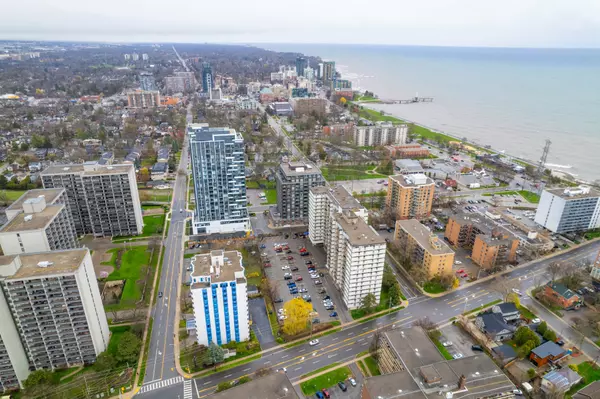 Burlington, ON L7S 2L8,1272 Ontario ST #304