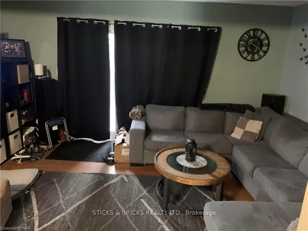 Niagara Falls, ON L2J 3W9,6767 Thorold Stone RD #21