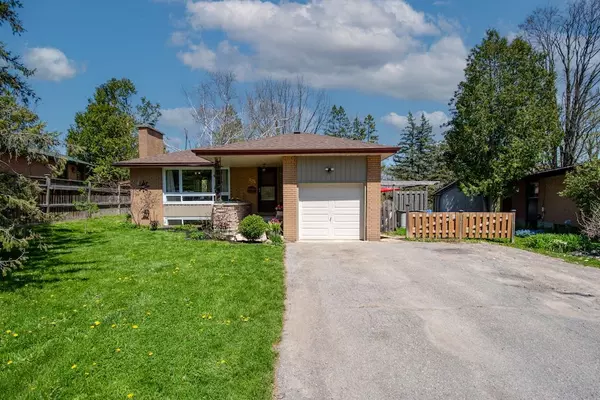 1060 Glendale DR,  Peterborough North,  ON K9H 6M4