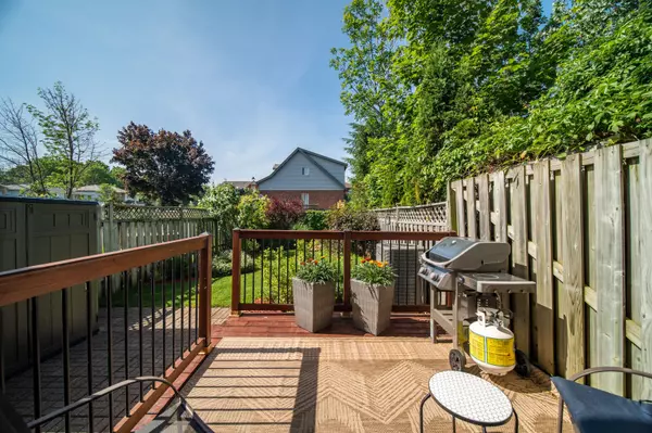 Owen Sound, ON N4K 6W6,893 25th A ST E