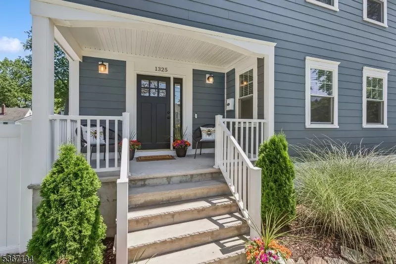 1325 Boulevard, Westfield Town, NJ 07090