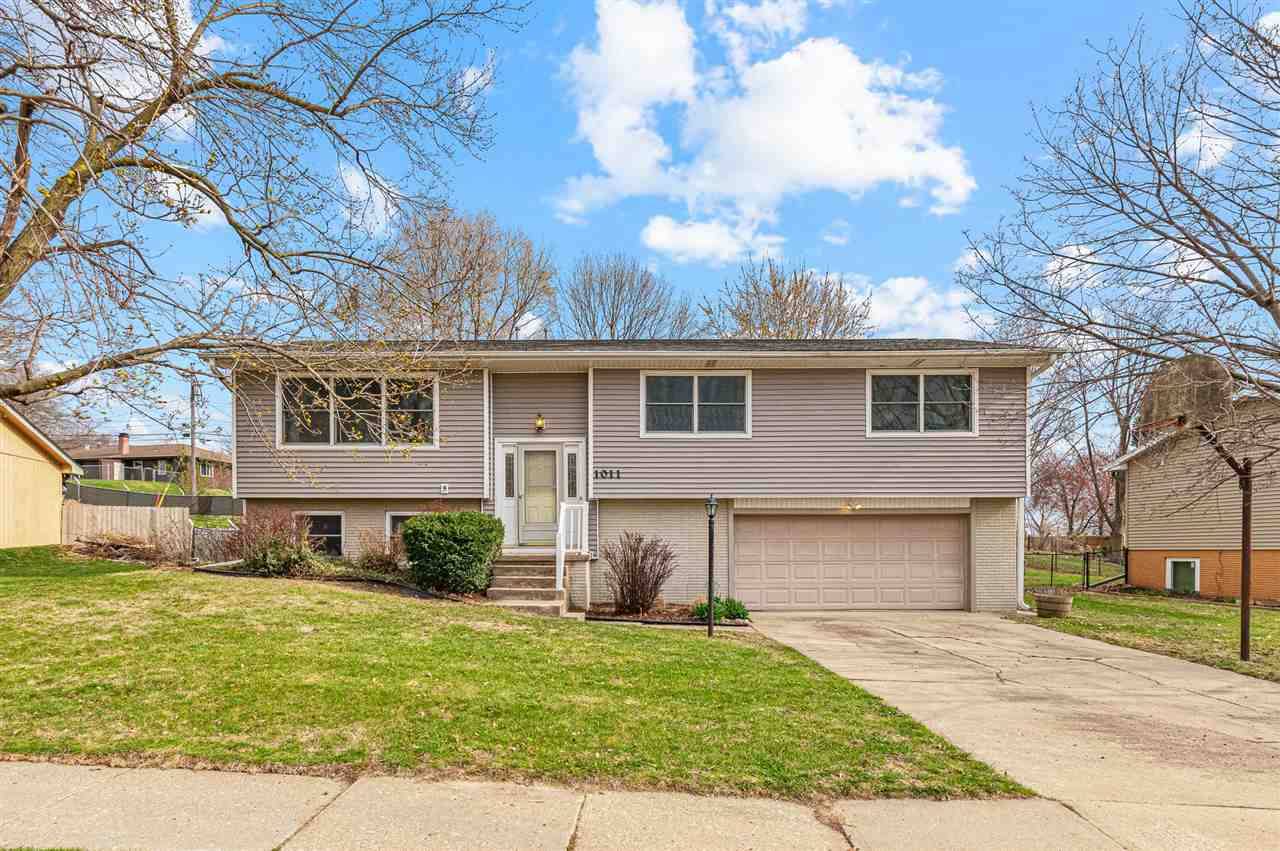 1011 16th Ave., Coralville, IA 52241