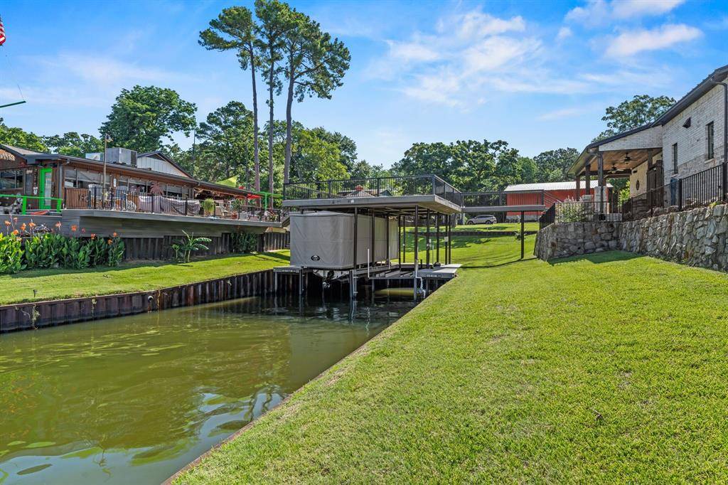Mabank, TX 75156,18250 Red Oak Drive