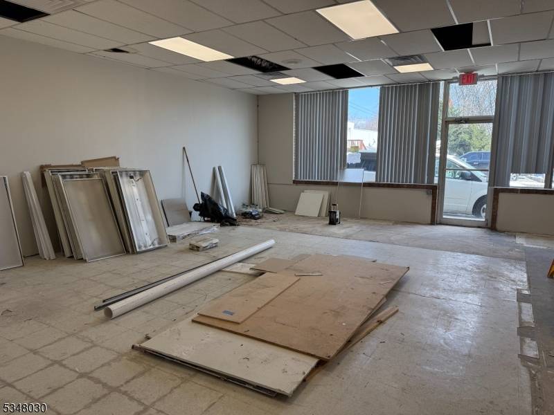 Rockaway Boro, NJ 07866,118 W Main St