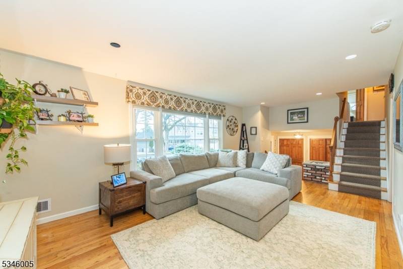 Wayne Twp., NJ 07470,8 Thomas Ter